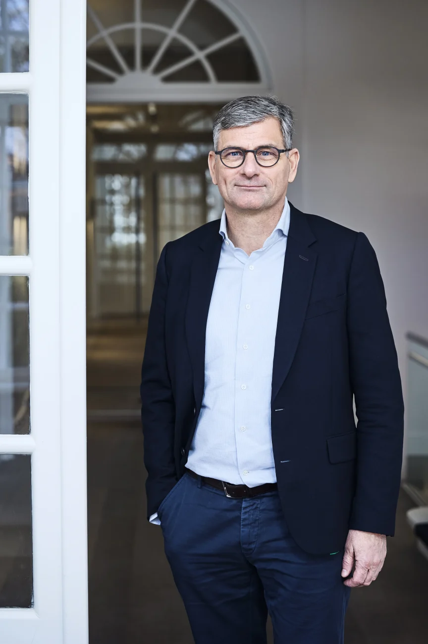 F1A1094_B-aspect-ratio-864-1298